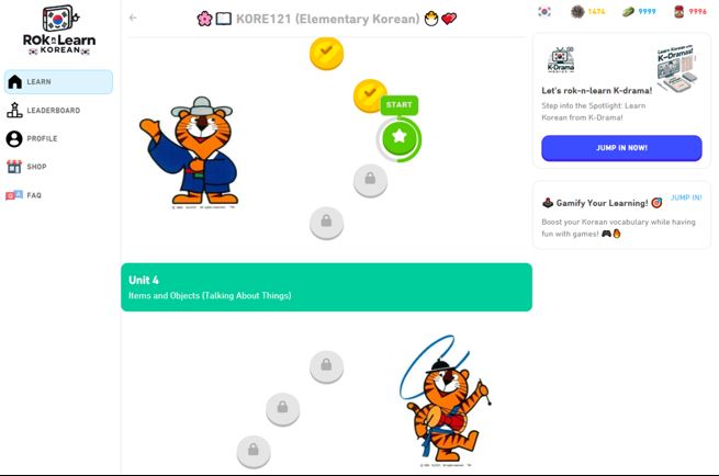 Guided use of language-learning tools
